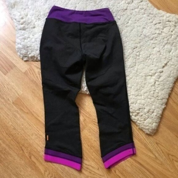 Lucy: POWERMAX Black/ Pink/ Purple Capris Sz XS - Picture 3 of 8